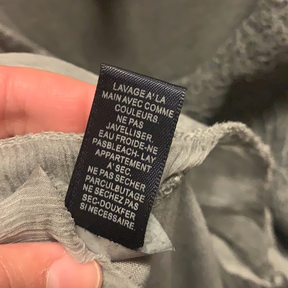 Saks Fifth Avenue 100 % silk blouse - Picture 5 of 5